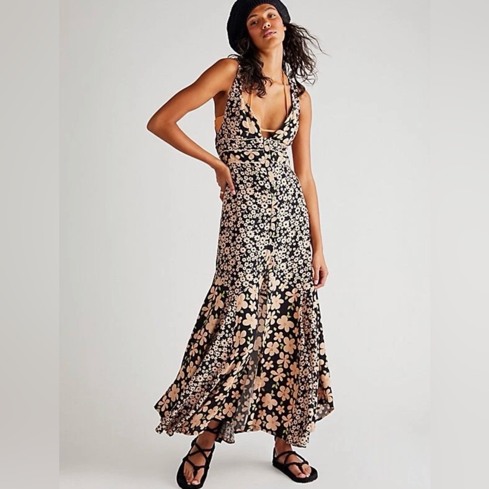 ✨HP✨ FP DEWBERRY MAXI (XL)